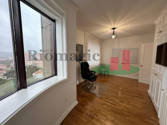 Apartamento T3 para Arrendamento em São Domingos de Benfica Foto 17