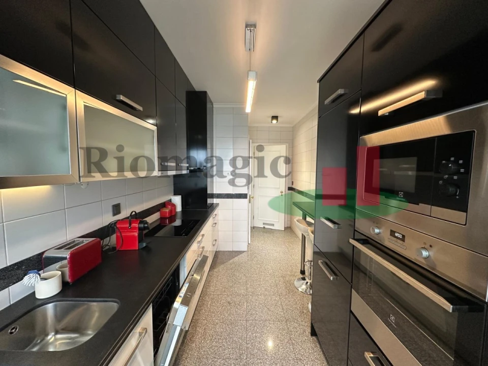 Apartamento T3 para Arrendamento em São Domingos de Benfica Foto 22