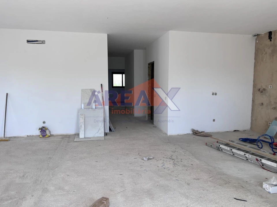 Moradia T3 para Venda em O. Azeméis, Riba-Ul, Ul, Macinhata Seixa, Madail Foto 7