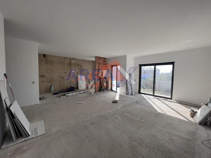 Moradia T3 para Venda em O. Azeméis, Riba-Ul, Ul, Macinhata Seixa, Madail Foto 5