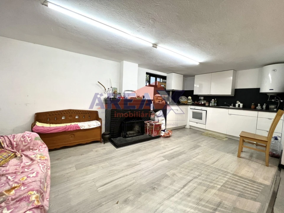 Moradia T5 para Venda em O. Azeméis, Riba-Ul, Ul, Macinhata Seixa, Madail Foto 16