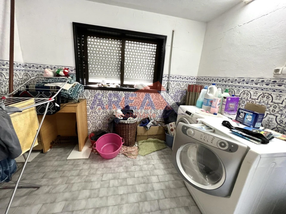 Moradia T5 para Venda em O. Azeméis, Riba-Ul, Ul, Macinhata Seixa, Madail Foto 24