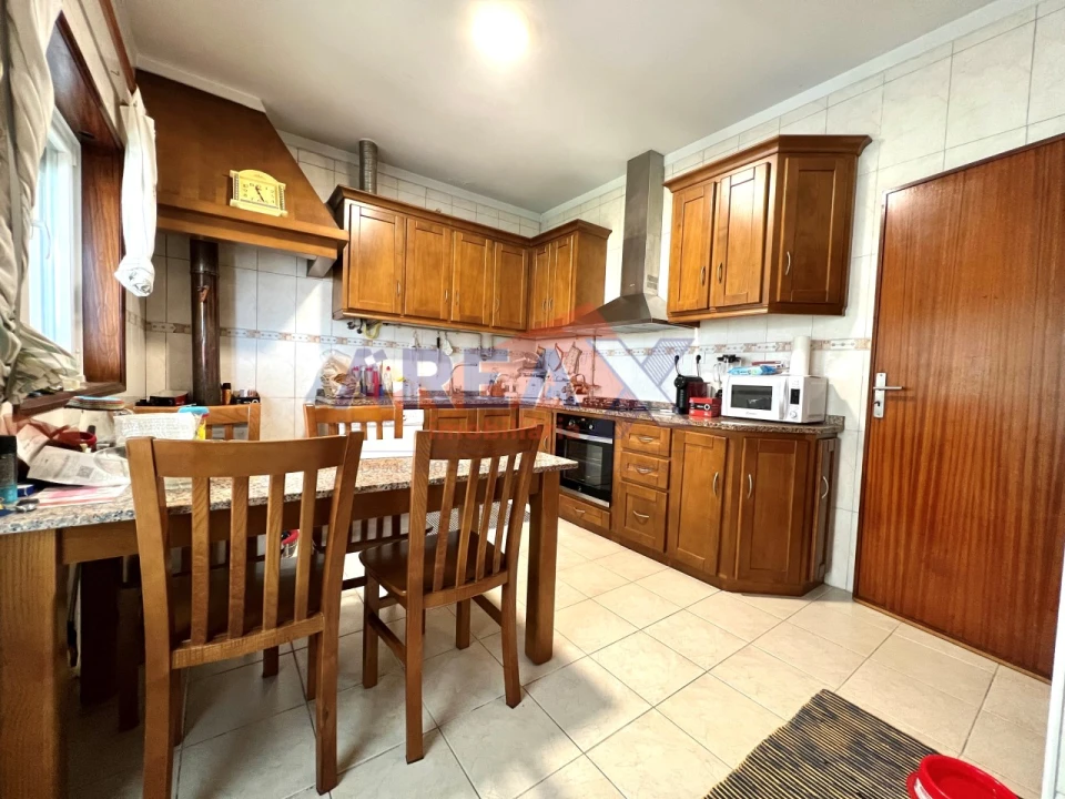 Moradia T5 para Venda em O. Azeméis, Riba-Ul, Ul, Macinhata Seixa, Madail Foto 28