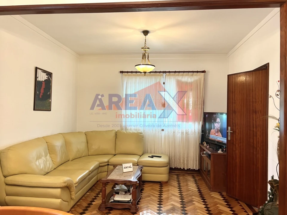 Moradia T5 para Venda em O. Azeméis, Riba-Ul, Ul, Macinhata Seixa, Madail Foto 44