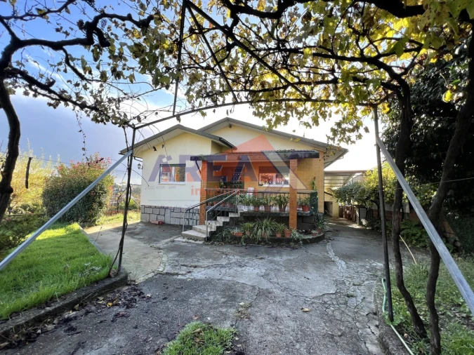 Moradia T5 para Venda em O. Azeméis, Riba-Ul, Ul, Macinhata Seixa, Madail