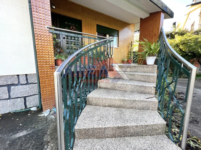 Moradia T5 para Venda em O. Azeméis, Riba-Ul, Ul, Macinhata Seixa, Madail Foto 7