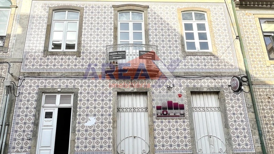 Prédio para Venda em O. Azeméis, Riba-Ul, Ul, Macinhata Seixa, Madail