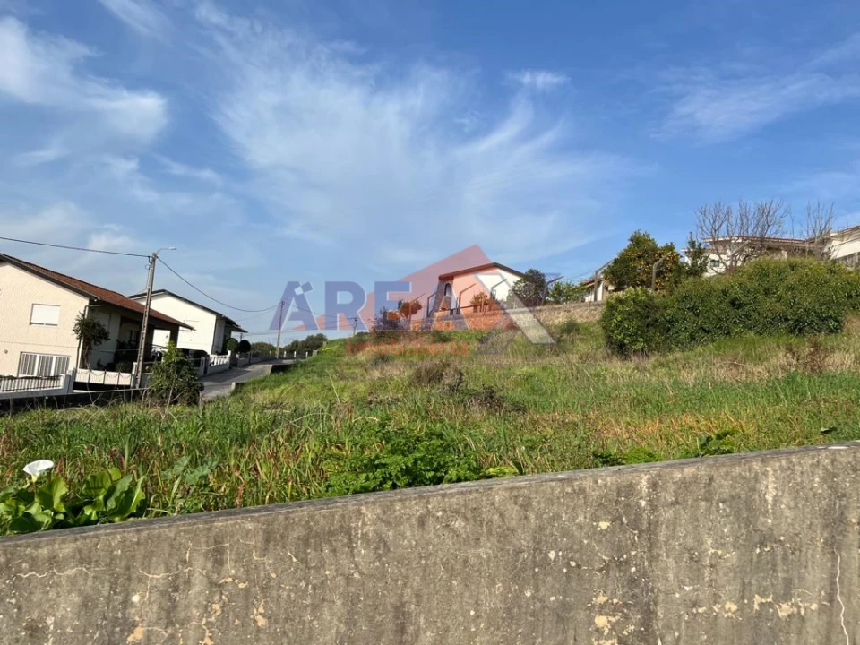 Terreno para Venda em O. Azeméis, Riba-Ul, Ul, Macinhata Seixa, Madail Foto 3