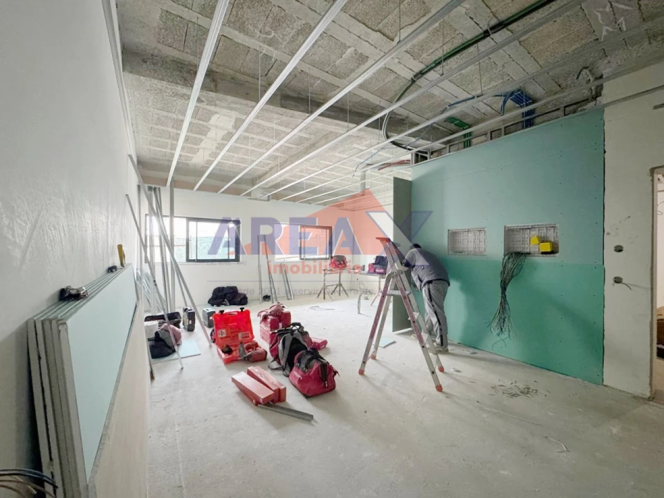 Apartamento T3 para Venda em O. Azeméis, Riba-Ul, Ul, Macinhata Seixa, Madail Foto 3