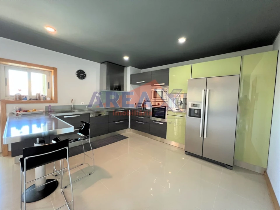 Apartamento T4 para Venda em O. Azeméis, Riba-Ul, Ul, Macinhata Seixa, Madail Foto 1