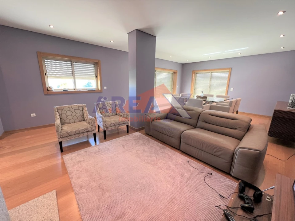 Apartamento T4 para Venda em O. Azeméis, Riba-Ul, Ul, Macinhata Seixa, Madail Foto 12
