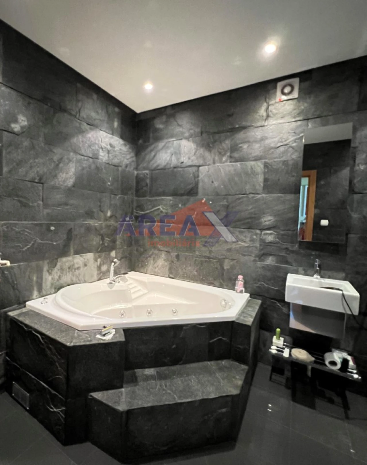 Apartamento T4 para Venda em O. Azeméis, Riba-Ul, Ul, Macinhata Seixa, Madail Foto 24