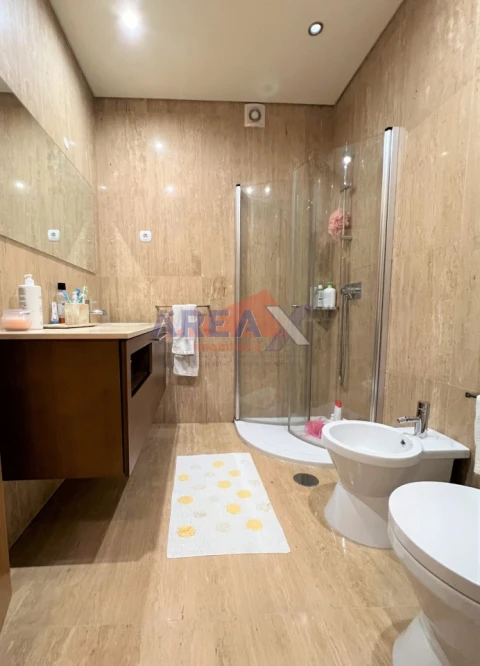 Apartamento T4 para Venda em O. Azeméis, Riba-Ul, Ul, Macinhata Seixa, Madail