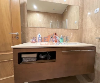 Apartamento T4 para Venda em O. Azeméis, Riba-Ul, Ul, Macinhata Seixa, Madail