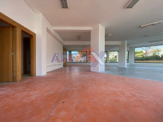 Loja para Arrendamento em O. Azeméis, Riba-Ul, Ul, Macinhata Seixa, Madail Foto 7