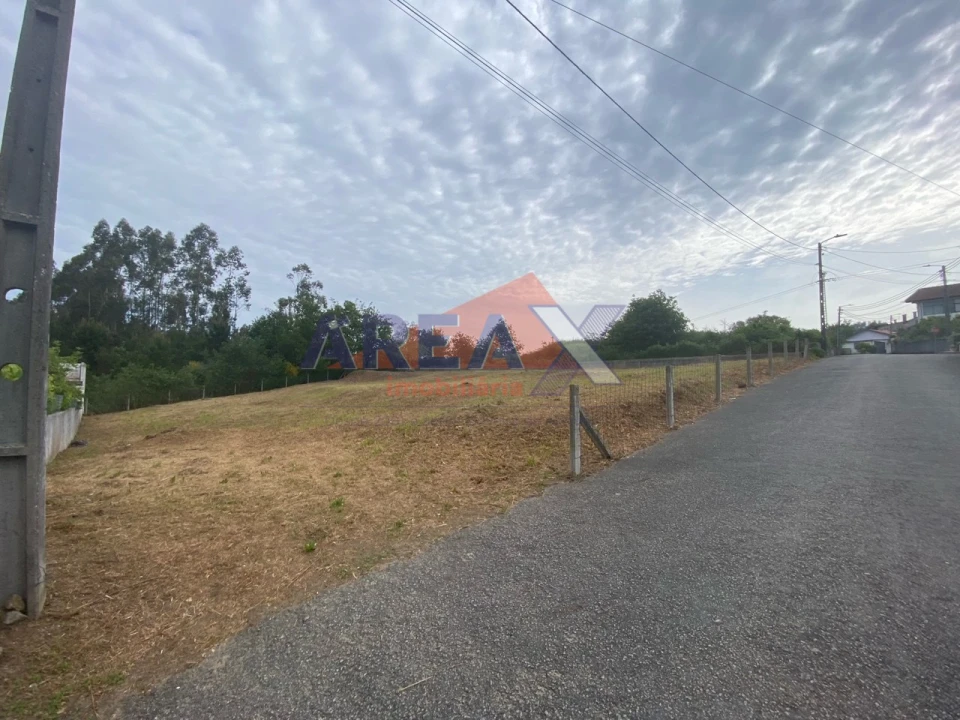 Terreno para Venda em O. Azeméis, Riba-Ul, Ul, Macinhata Seixa, Madail Foto 3