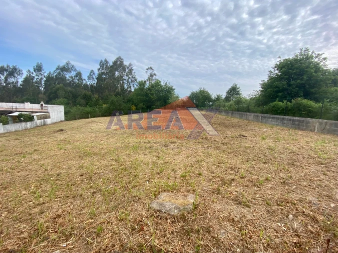 Terreno para Venda em O. Azeméis, Riba-Ul, Ul, Macinhata Seixa, Madail Foto 4