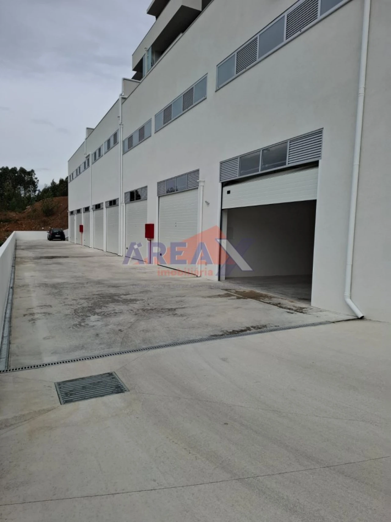 Garagem para Arrendamento em O. Azeméis, Riba-Ul, Ul, Macinhata Seixa, Madail Foto 1