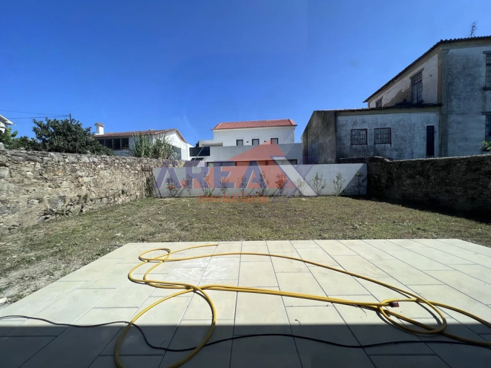 Moradia T3 para Venda em O. Azeméis, Riba-Ul, Ul, Macinhata Seixa, Madail Foto 5