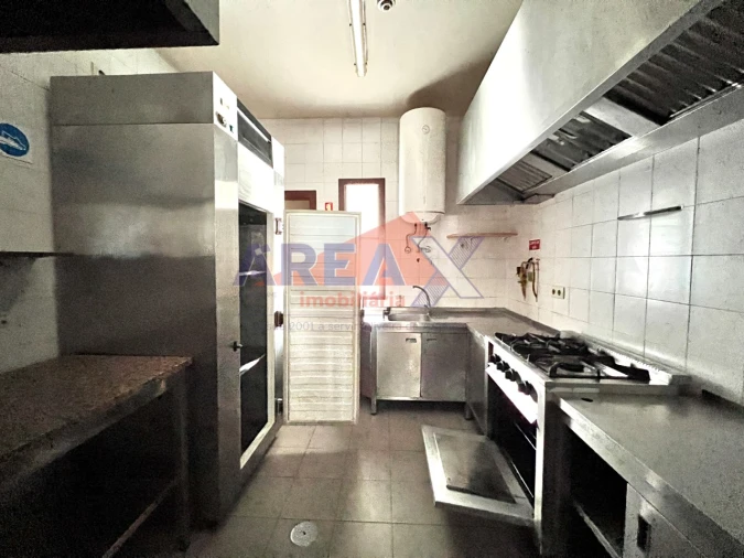 Loja para Arrendamento em Nogueira do Cravo e Pindelo Foto 6