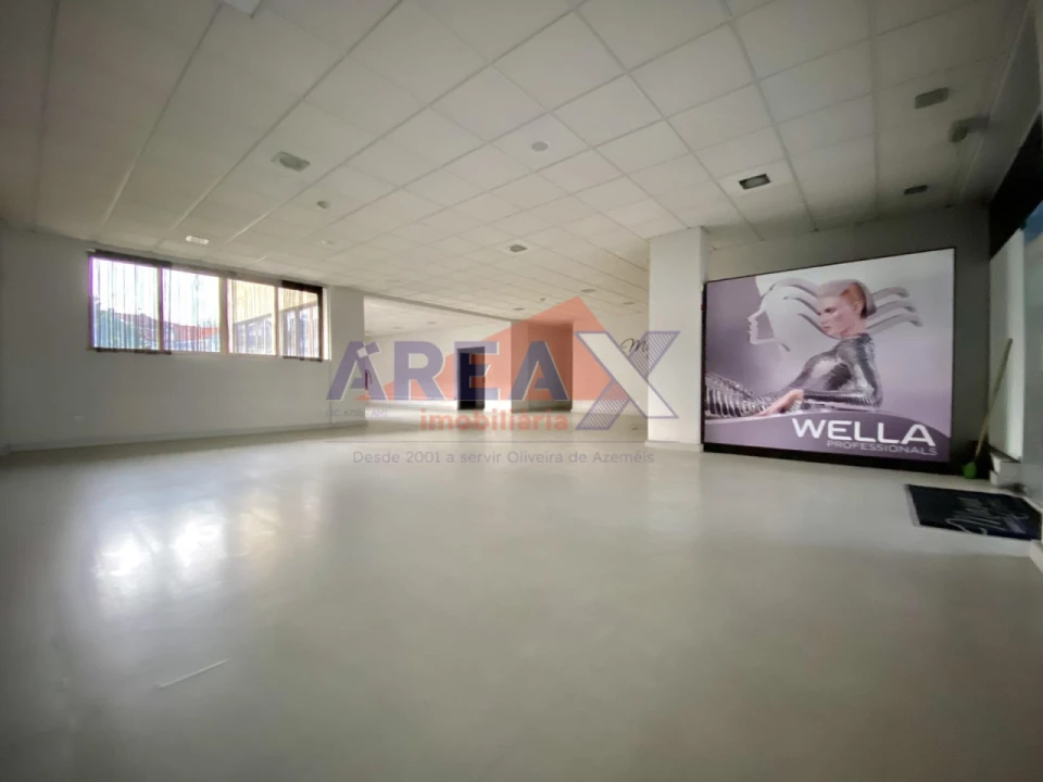 Loja para Arrendamento em O. Azeméis, Riba-Ul, Ul, Macinhata Seixa, Madail Foto 2