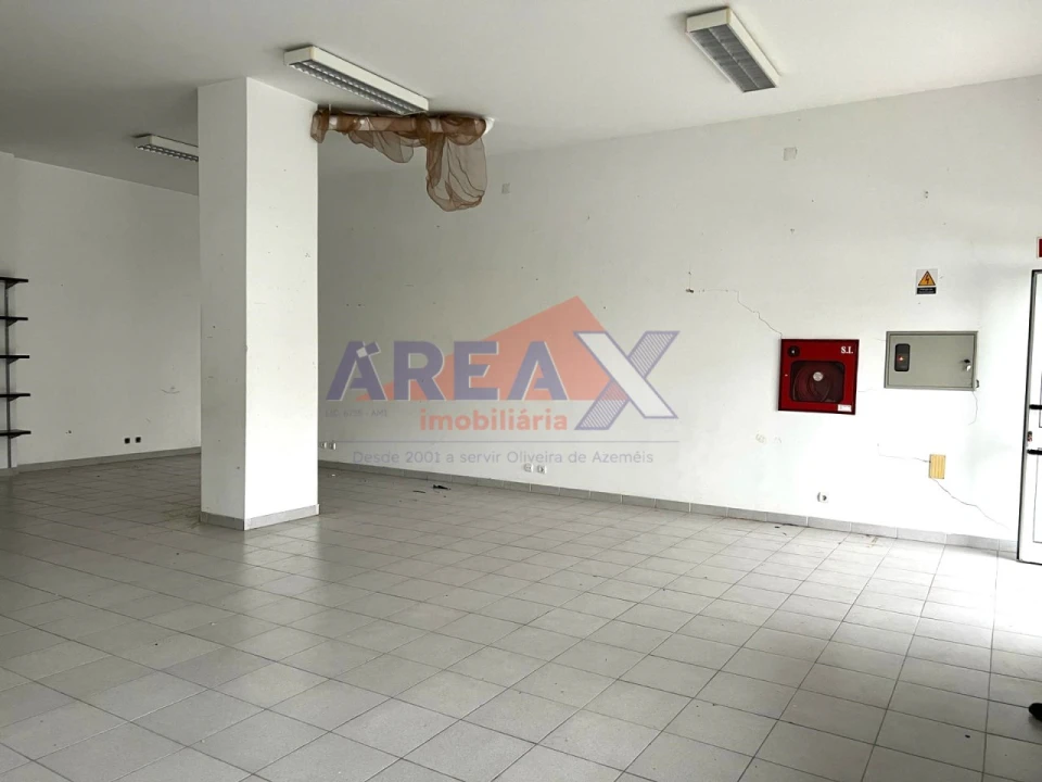 Loja para Venda em O. Azeméis, Riba-Ul, Ul, Macinhata Seixa, Madail Foto 2
