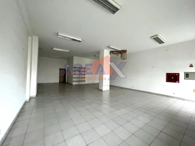 Loja para Venda em O. Azeméis, Riba-Ul, Ul, Macinhata Seixa, Madail Foto 5