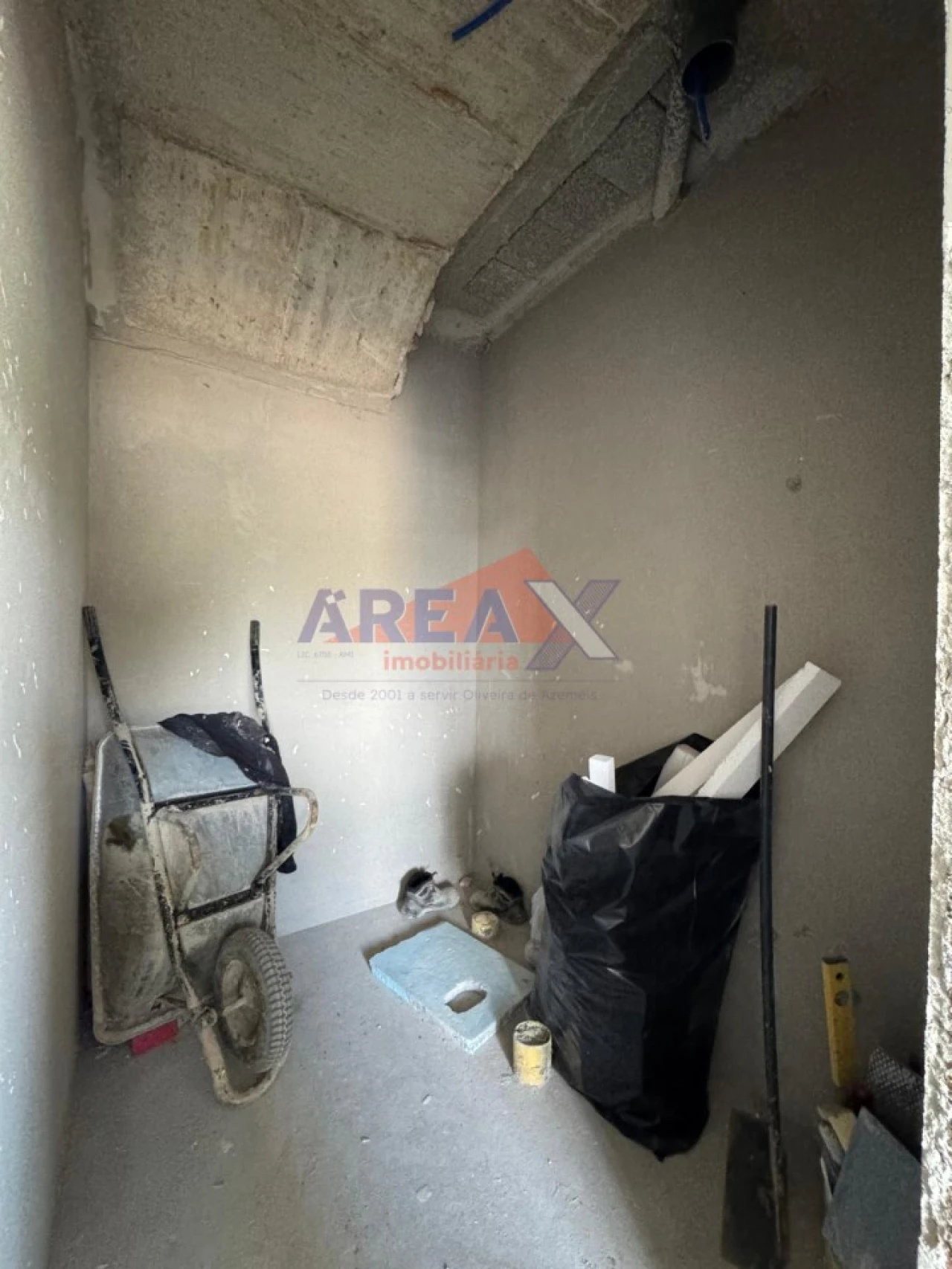 Moradia T3 para Venda em Loureiro Foto 11