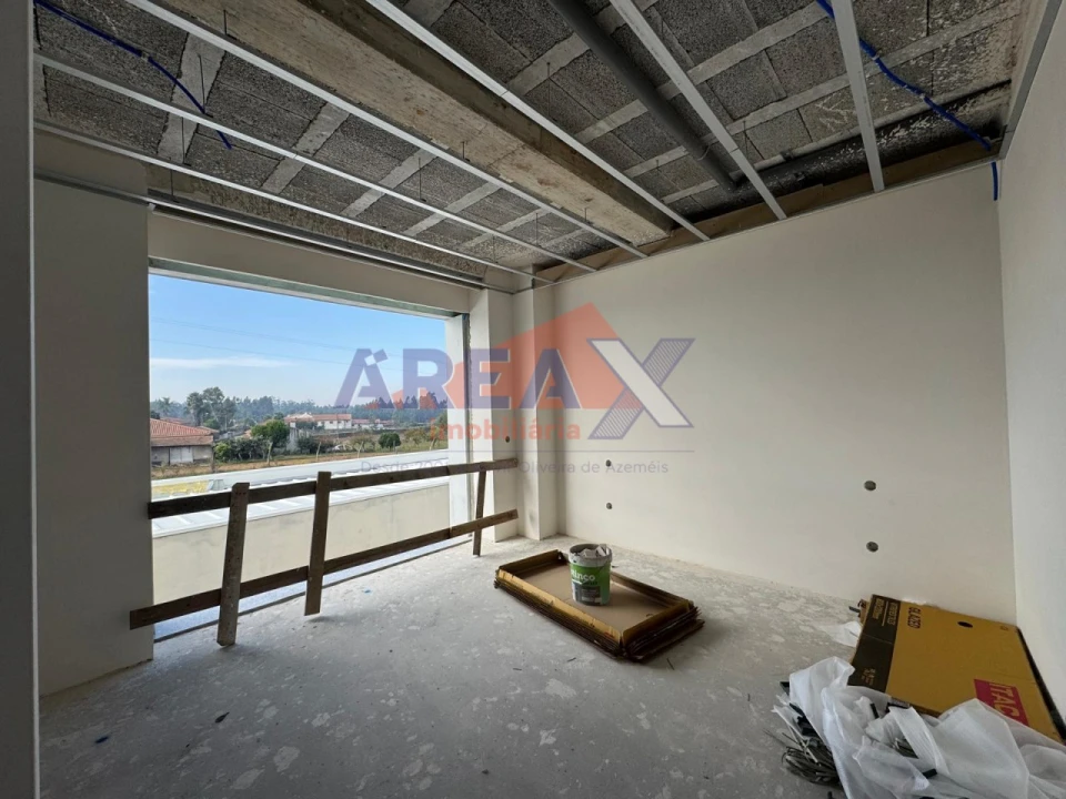 Moradia T3 para Venda em Loureiro Foto 19