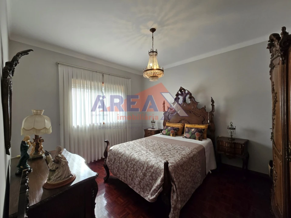 Moradia T7 para Venda em O. Azeméis, Riba-Ul, Ul, Macinhata Seixa, Madail Foto 12