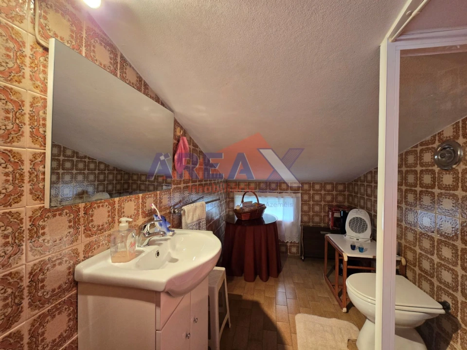 Moradia T7 para Venda em O. Azeméis, Riba-Ul, Ul, Macinhata Seixa, Madail Foto 32