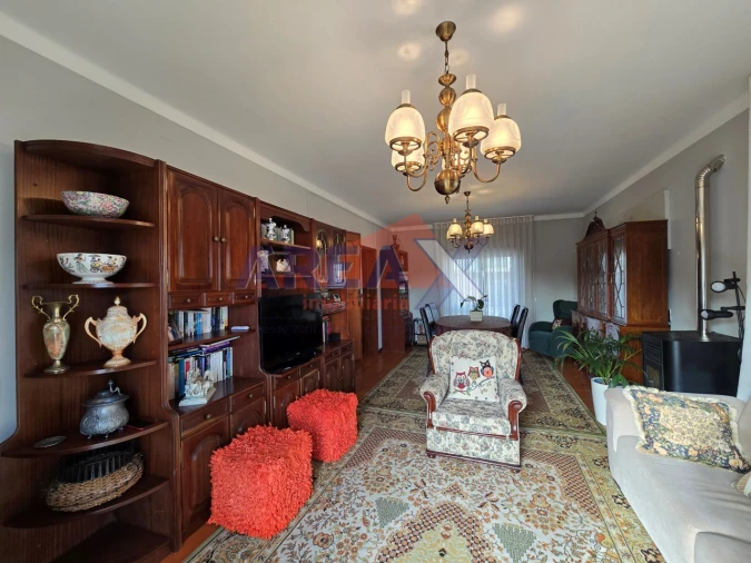 Moradia T7 para Venda em O. Azeméis, Riba-Ul, Ul, Macinhata Seixa, Madail Foto 21