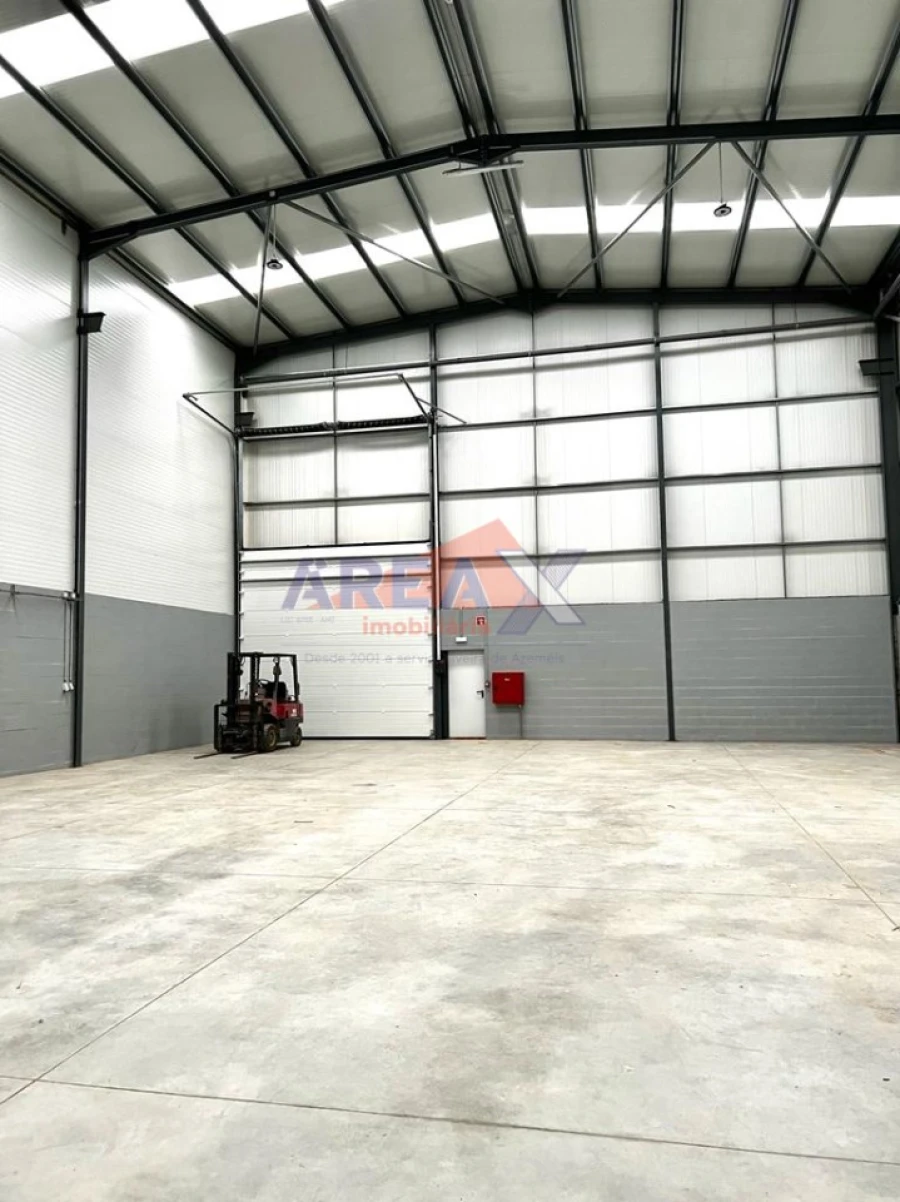 Armazém para Arrendamento em Carregosa Foto 17