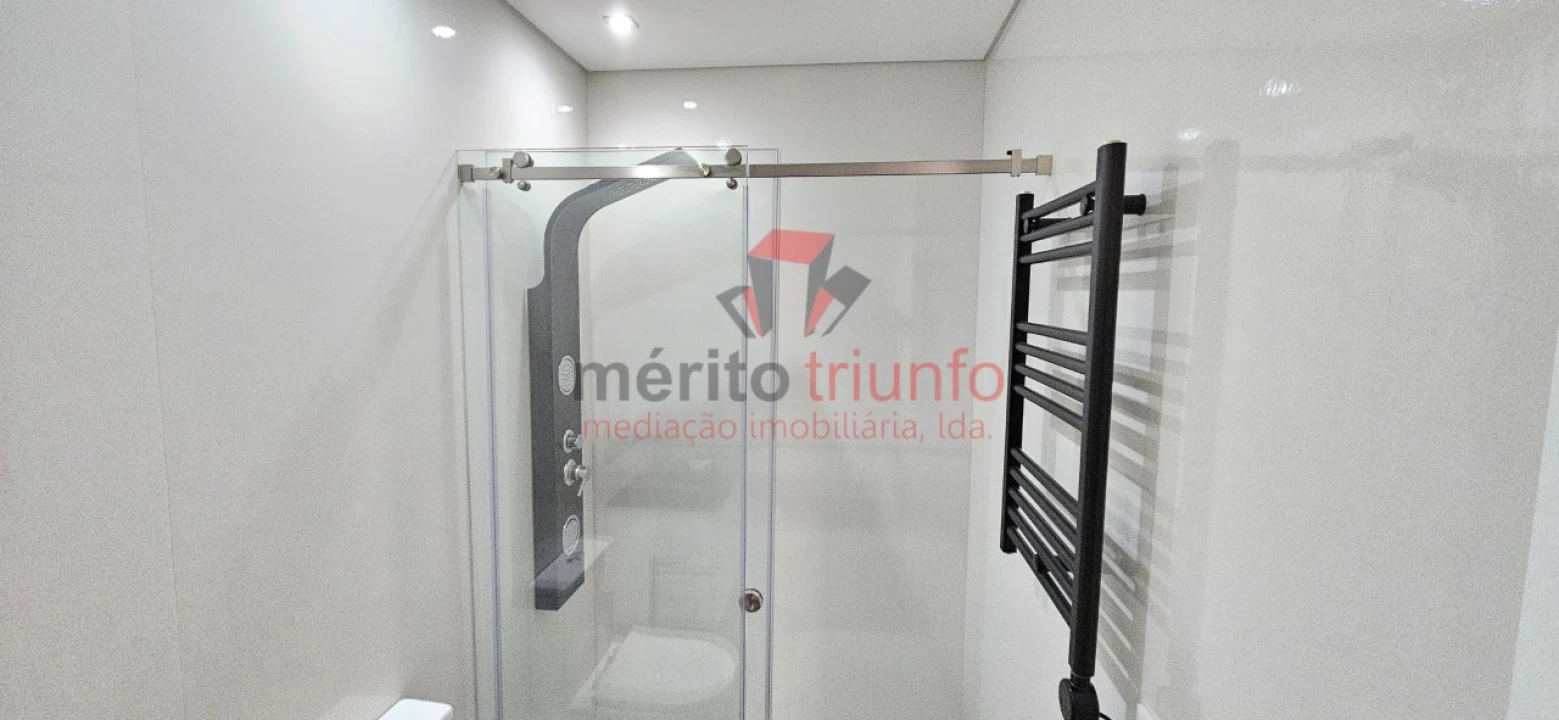 Apartamento T3 para Venda em Ramalde Foto 38