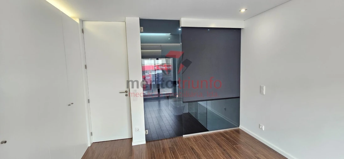 Apartamento T3 para Venda em Ramalde Foto 10