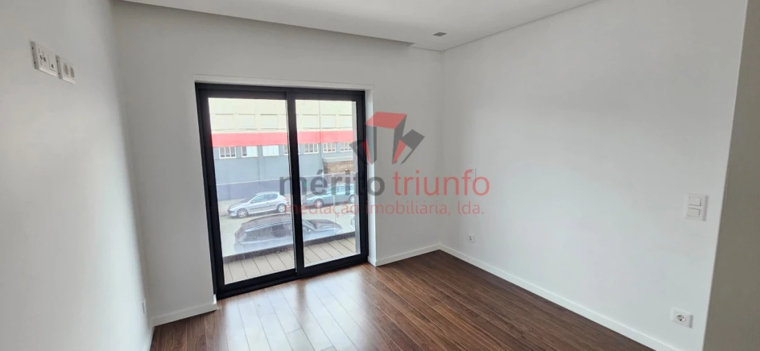 Apartamento T3 para Venda em Ramalde Foto 21