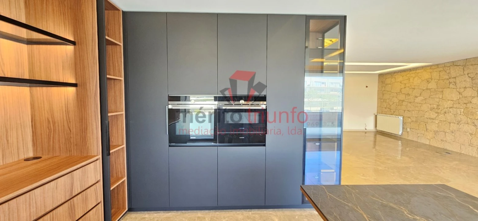 Apartamento T4 para Venda em Vila do Conde Foto 3
