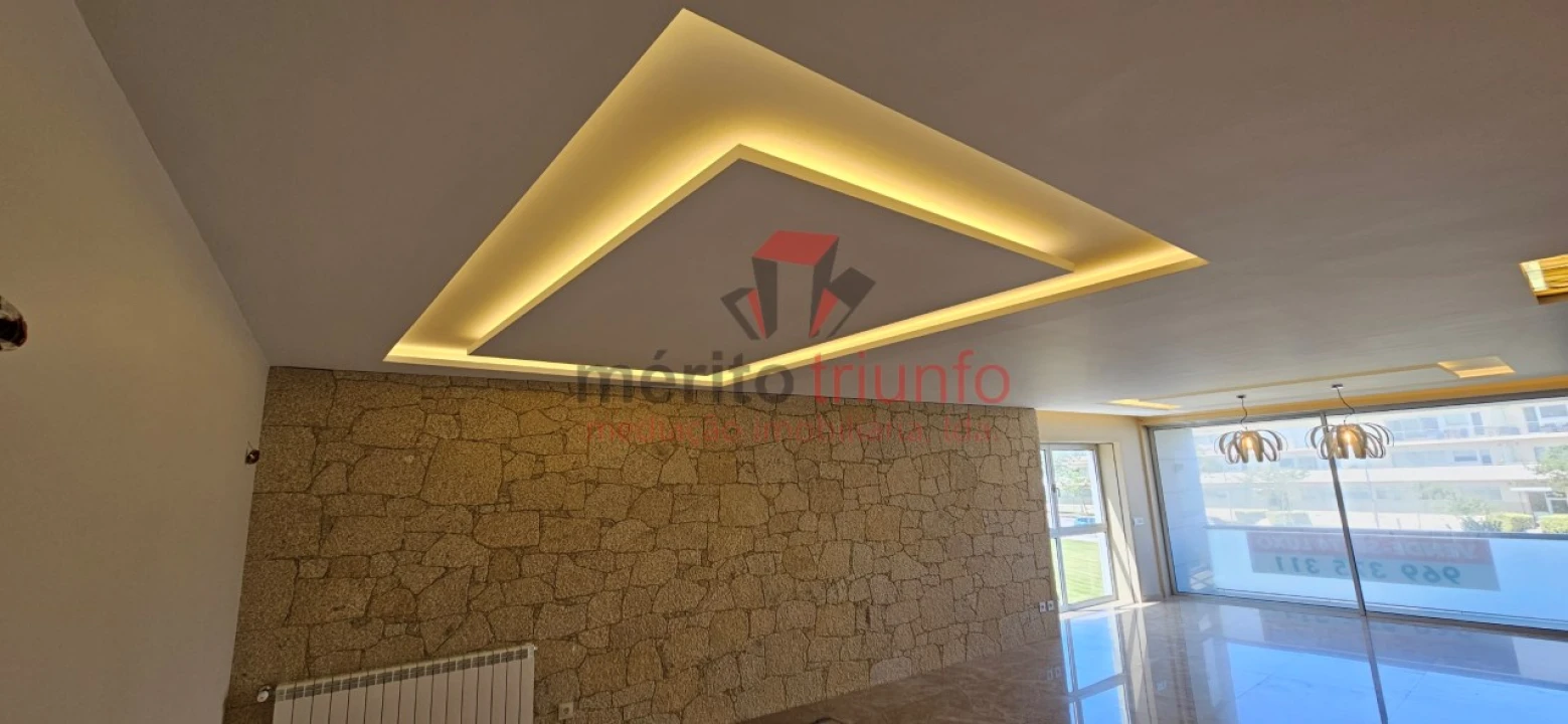 Apartamento T4 para Venda em Vila do Conde Foto 10