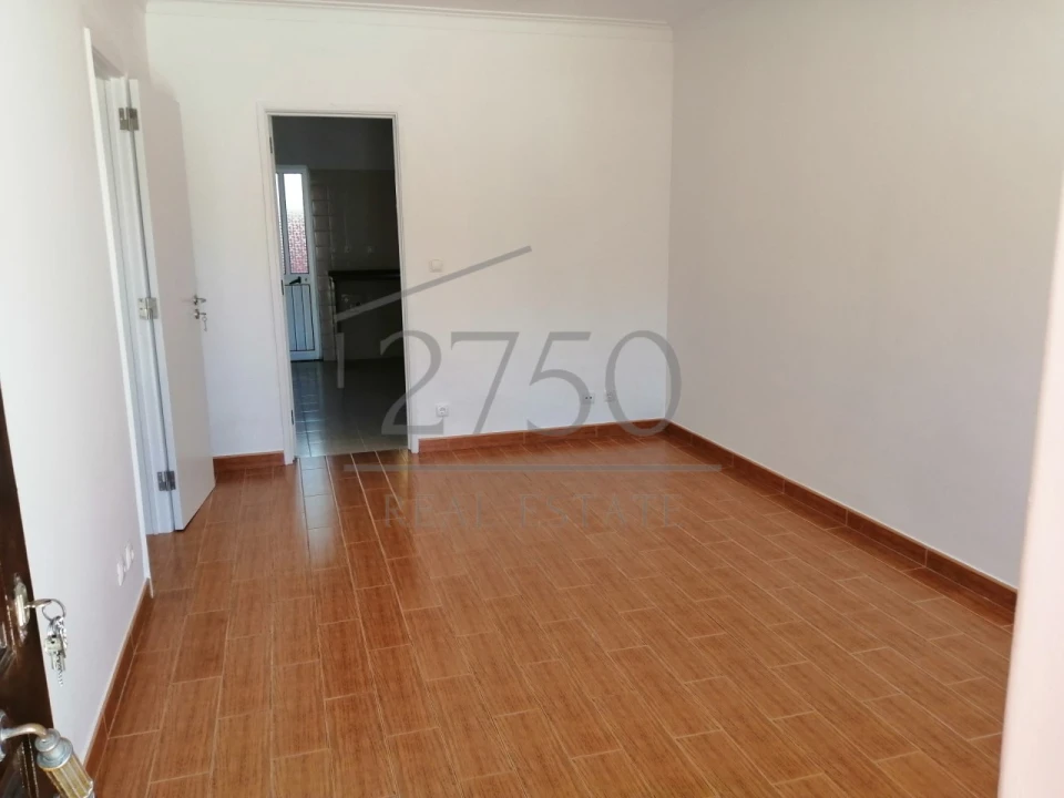 Moradia T2 para Arrendamento em Alcabideche Foto 7