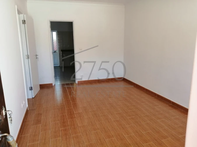 Moradia T2 para Arrendamento em Alcabideche Foto 7