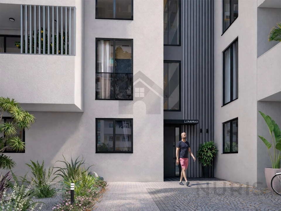 Apartamento T3 para Venda em Portimão Foto 3