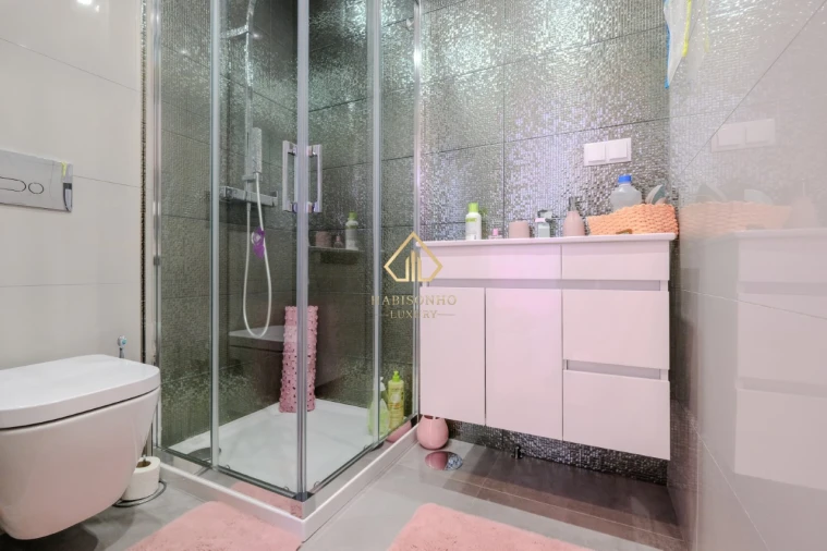 Moradia T4 para Venda em Gondomar (São Cosme), Valbom e Jovim Foto 17