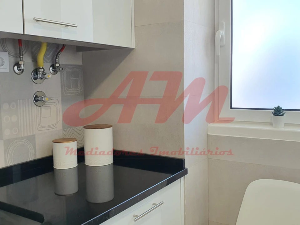 Apartamento T2 para Venda em Benfica Foto 7