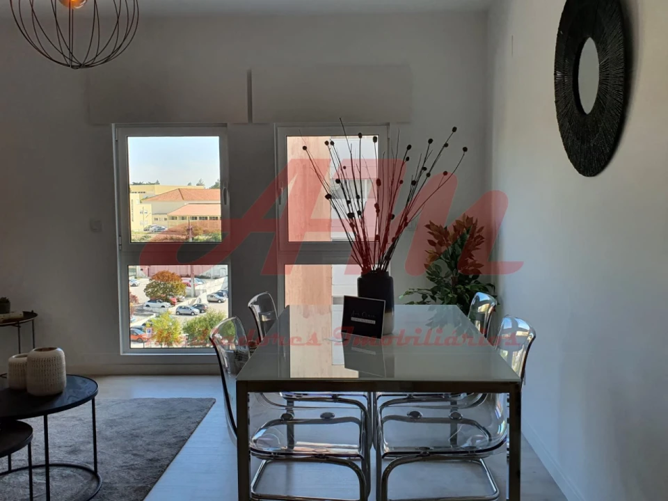 Apartamento T2 para Venda em Benfica Foto 3