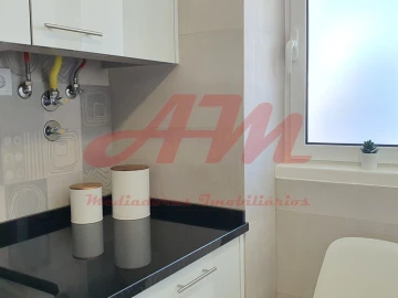 Apartamento T2 para Venda em Benfica