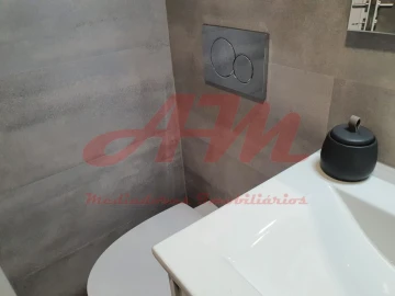Apartamento T2 para Venda em Benfica