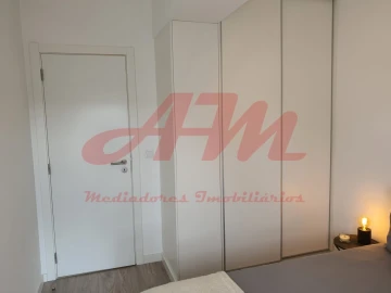 Apartamento T2 para Venda em Benfica