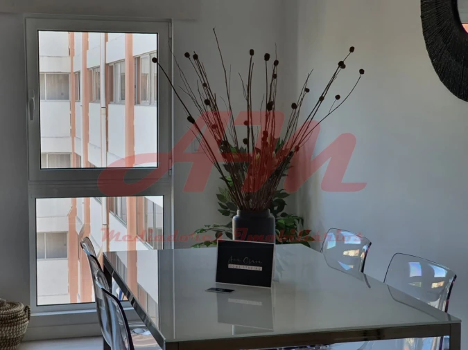 Apartamento T2 para Venda em Benfica Foto 14