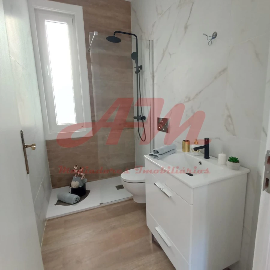 Apartamento T3 para Venda em Benfica Foto 7