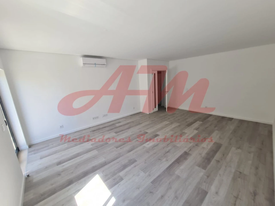 Apartamento T2 para Venda em Mina de Água Foto 2